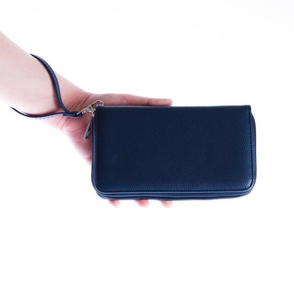 NFL Denver Broncos Pebble Zip Organizer Wallet - Picture 3 of 3